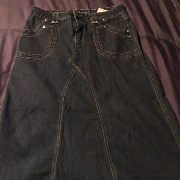 Jean skirt - Picture 1 of 1